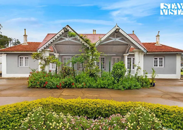 Stayvista At The Alcove With Breakfast & Bbq Grill Ooty